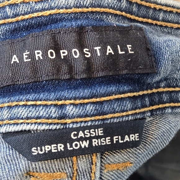 Aeropostale Cassie Distressed Super Low Rise Flare Blue Jeans Size 10 REG - Picture 7 of 8